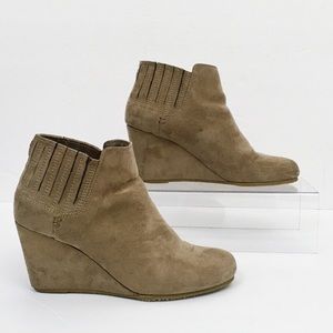 DV Faux Suede Ankle Booties Size 7